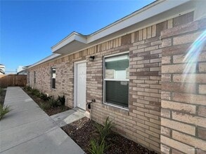 Building Photo - 10 W Kohala Ave