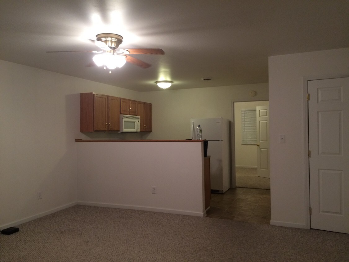 Primary Photo - 42 Butler Ln