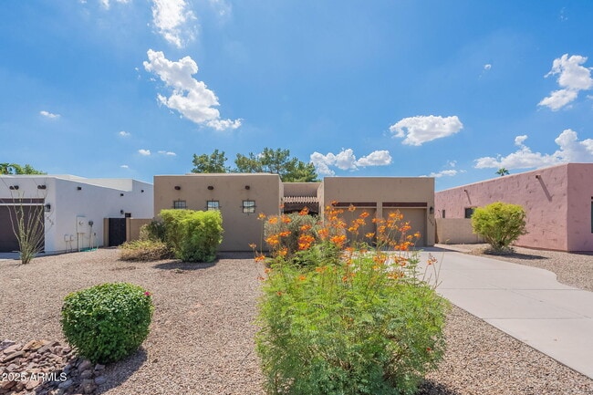 Foto del edificio - 1545 E Kings Ct