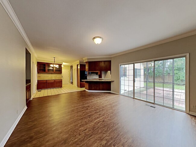 Building Photo - 2209 Saint Anton Dr
