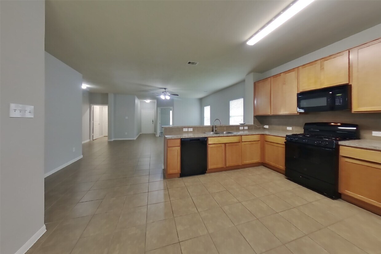 Foto del edificio - 2122 Hackberry Bank Ln