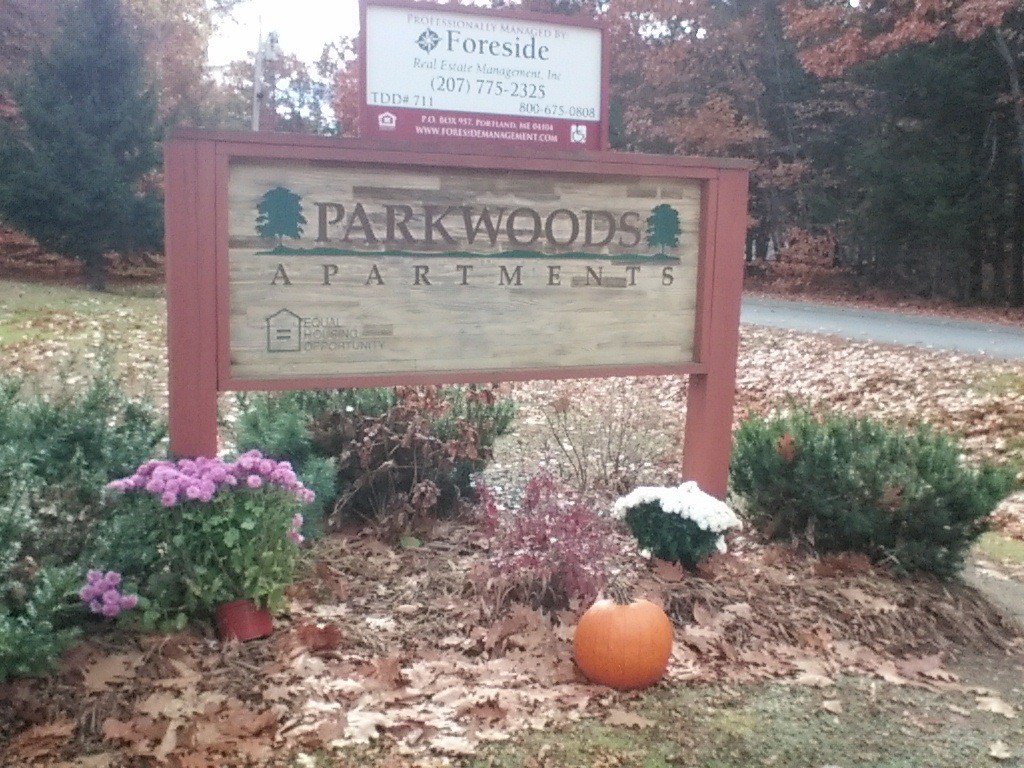 Primary Photo - 28 Parkwoods Dr