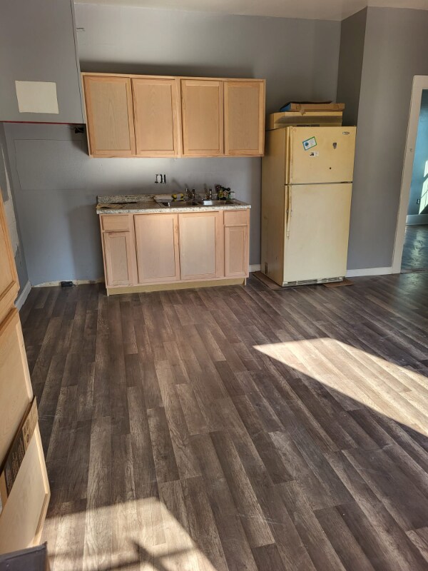 Building Photo - 539 Ave A