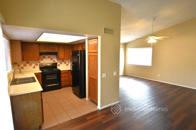 Foto del edificio - 7310 N 69th Ave