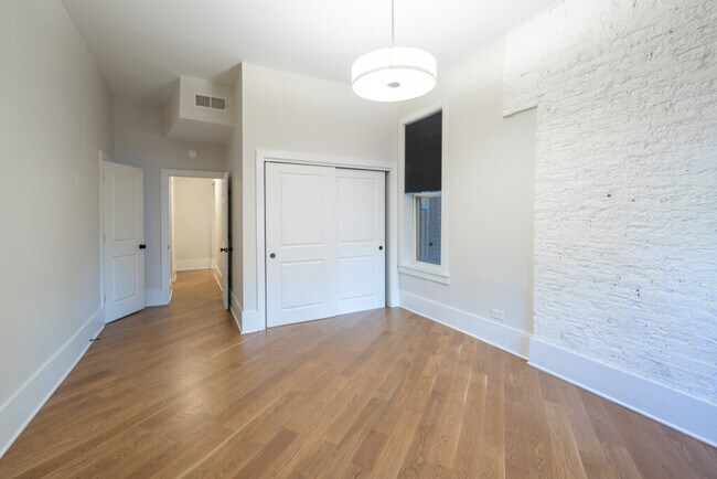 Foto del edificio - 2246 N Clark St