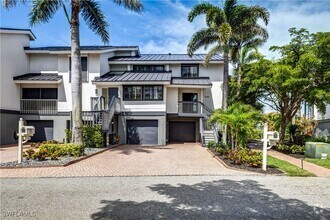 Building Photo - 17054 Marina Cove Ln