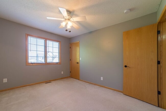 Building Photo - Beautiful 4 bd home in Johnston