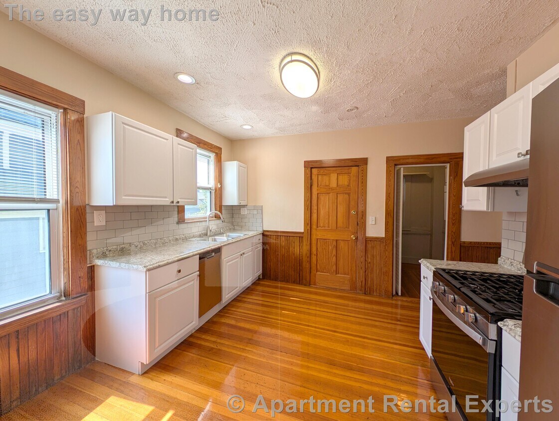 Primary Photo - Winter Hill Reno - 3 Bed with Dishwasher