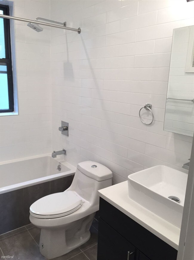 Foto del edificio - 60 Brooklyn Ave