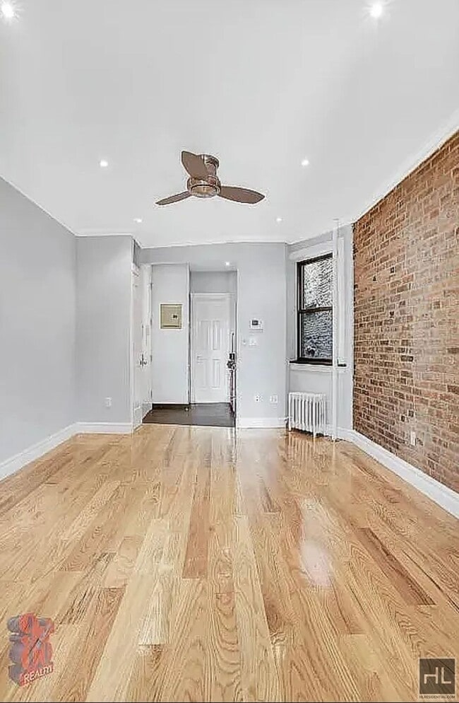 Building Photo - AMAZING 1 BR APARTMENT! WON’T LAST!! NO BR...