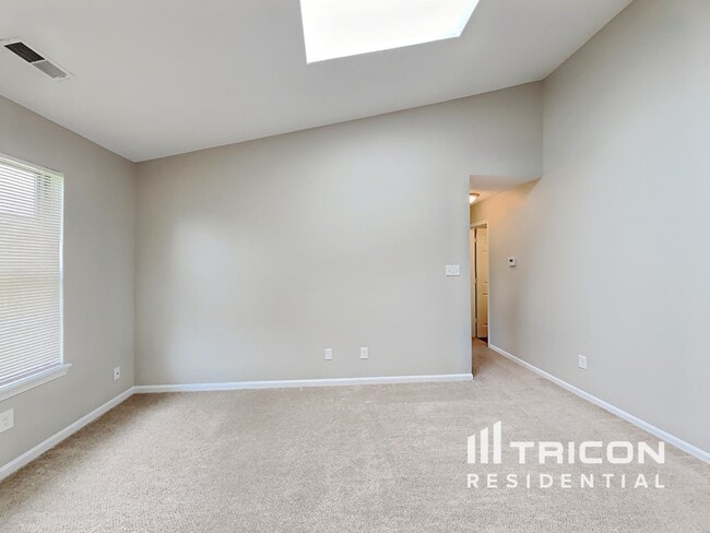 Building Photo - 11905 Breta Ct