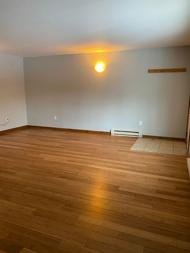Foto del edificio - Beautiful 3BR, 2Bathroom Condo Located in Victor, ID.