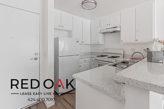 Building Photo - 16200 Vermont Ave