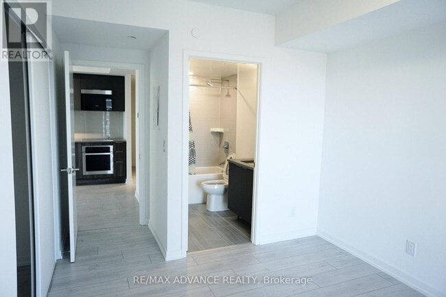 Building Photo - 2031 Kennedy Rd