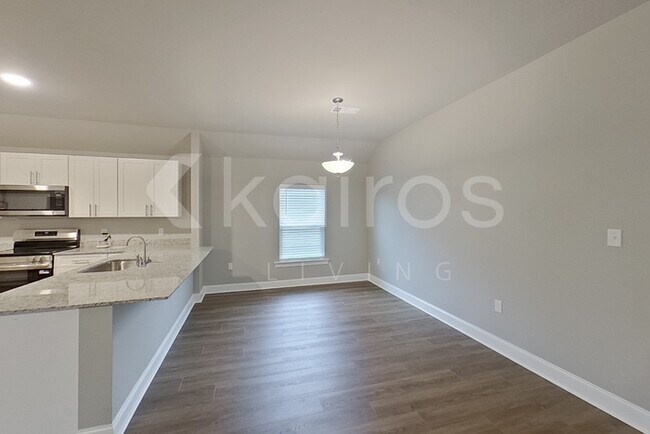 Foto del edificio - 22832 Monterey Ave