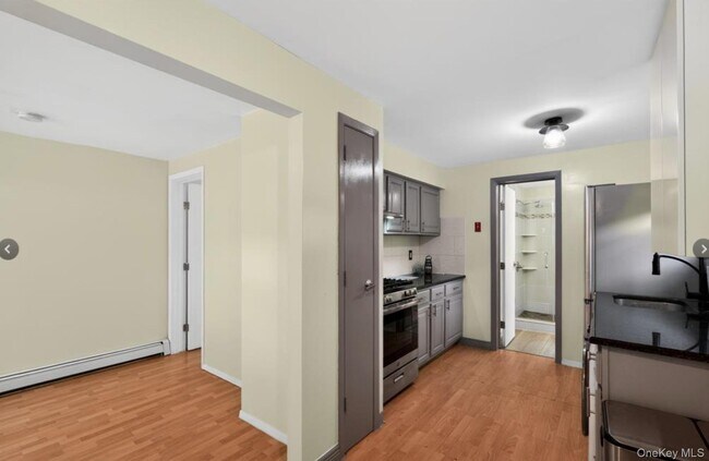 Foto del edificio - 2084 Washington St