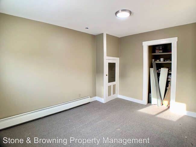 Building Photo - 8176 US Rte 2
