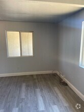 Building Photo - 1513 S Nevada Ave