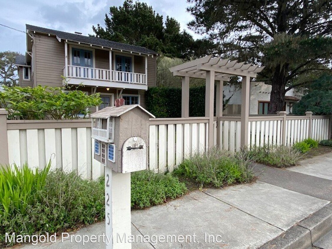 225 17 Mile Dr, Pacific Grove, CA 93950 House Rental in Pacific Grove