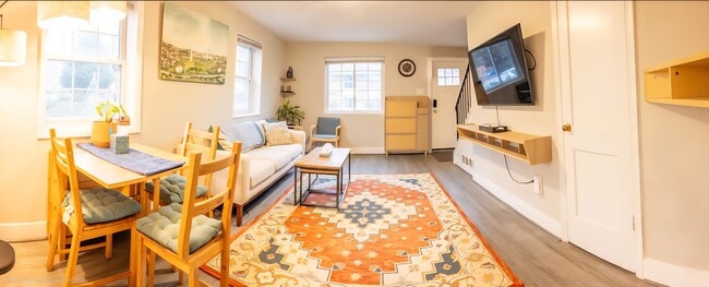 Photo - 2327 Glendale Terrace Townhome