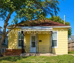 Building Photo - 3221 Doniphan Ave