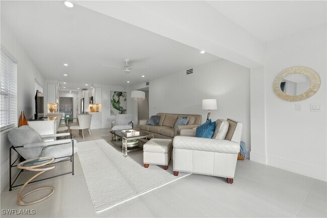 Foto del edificio - 3070 Gulf Shore Blvd N