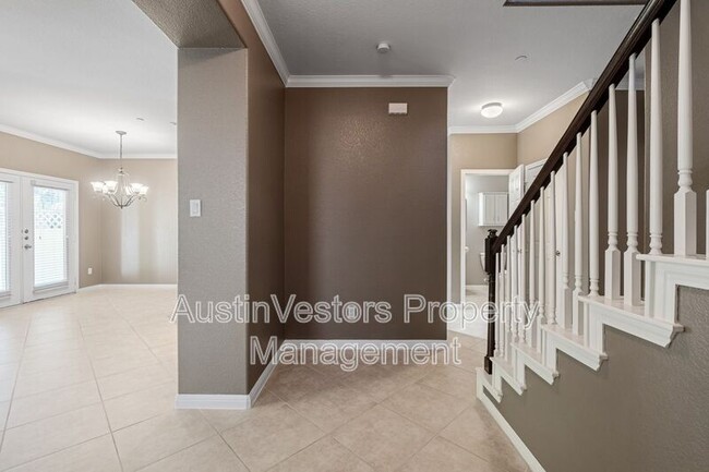 Building Photo - 700 Mandarin Flyway