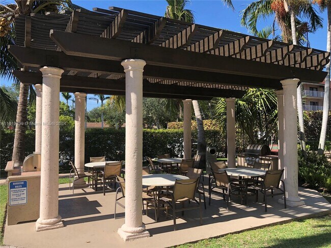 Foto del edificio - 9301 SW 92nd Ave
