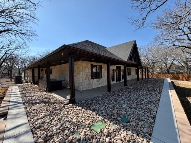 Foto del edificio - 218 River Oaks