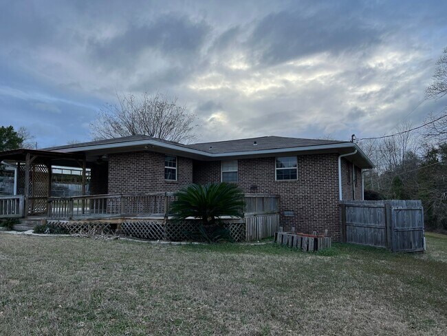 Building Photo - Gorgeous 2 bedroom 2 bath in Enterprise, AL