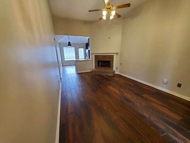 Building Photo - 7344 Appling Ridge Dr