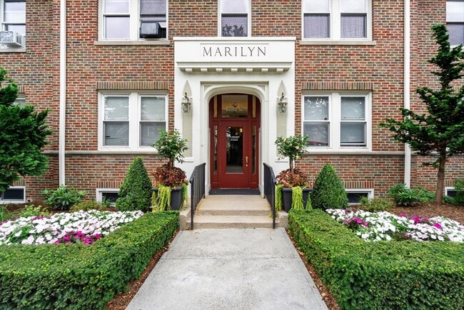 Building Photo - 23 Breed St