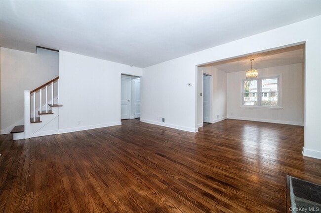 Foto del edificio - 83 Stevenson Ave