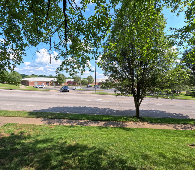 Foto del edificio - 4332 Clearwater Way