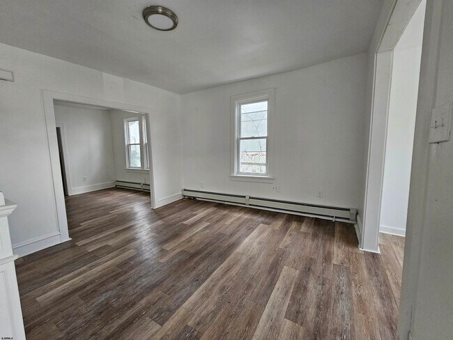 Building Photo - 344 N Delaware Ave