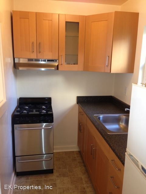 Foto del edificio - 215-221 Lolita St