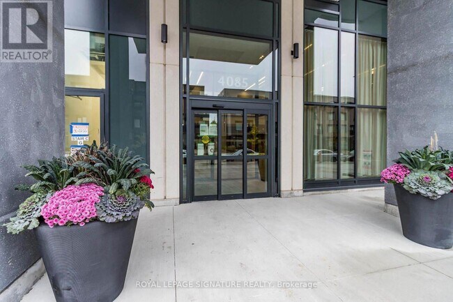 Photo du bâtiment - 4055 Parkside Village Dr