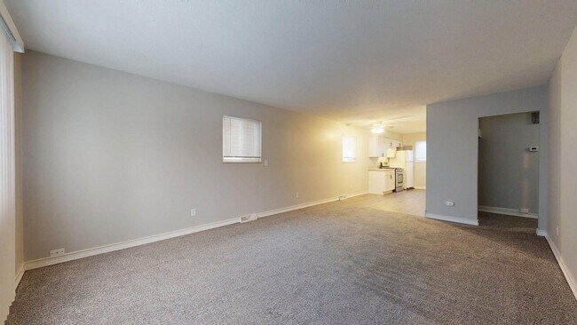 Foto del edificio - 7405 Marlborough Ave