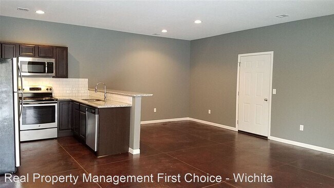 Building Photo - 3 br, 2 bath House - 5291 N Cypress Cir