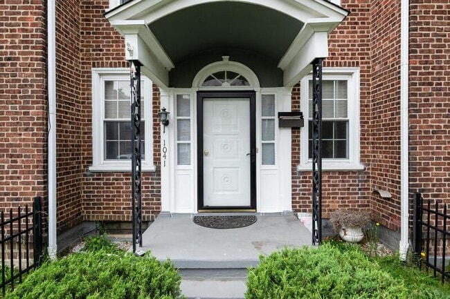Foto del edificio - 1041 Ironside Rd