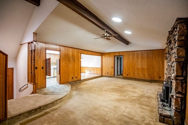 Building Photo - ***820 S. 13th Street***