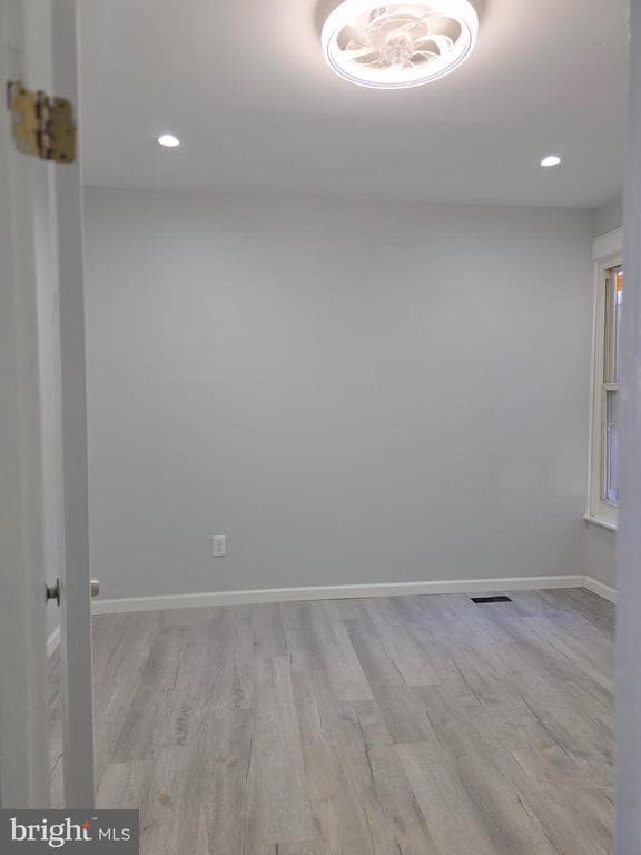 Foto del edificio - 5354 Woodland Ave