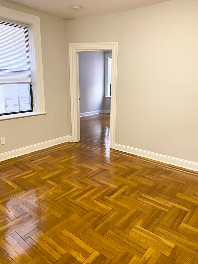 Foto principal - 5307 Palisade Ave