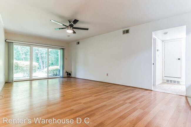Foto del edificio - 1 br, 1 bath House - 5808 Royal Ridge Dr U...