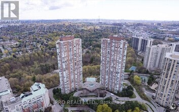Building Photo - 7-2607 Concorde Pl