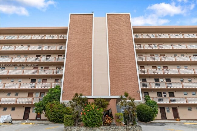 Foto del edificio - 301 NE 14th Ave