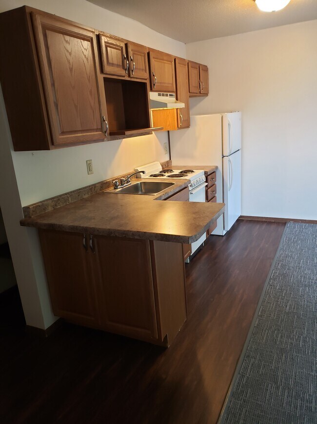 114 2nd Ave N Unit 1, Onalaska, WI 54650 Apartments in Onalaska, WI