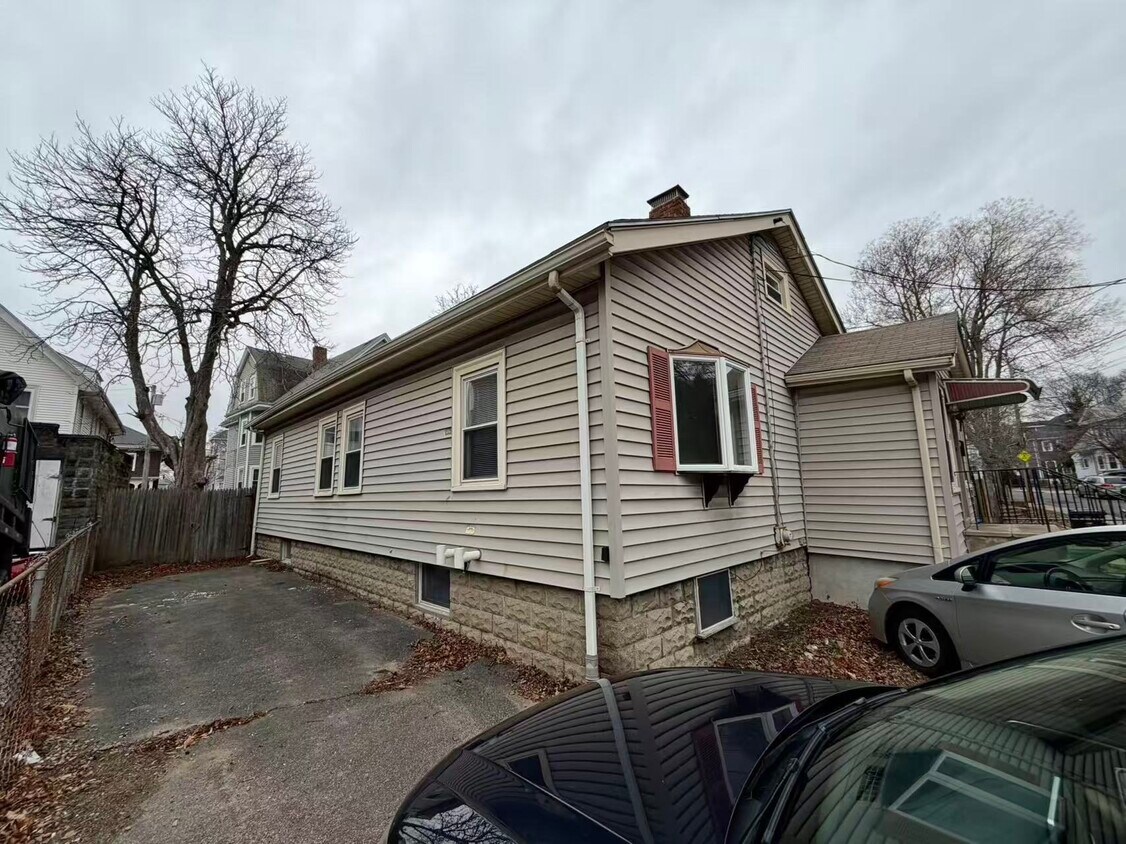 Foto del edificio - 24 Arden St