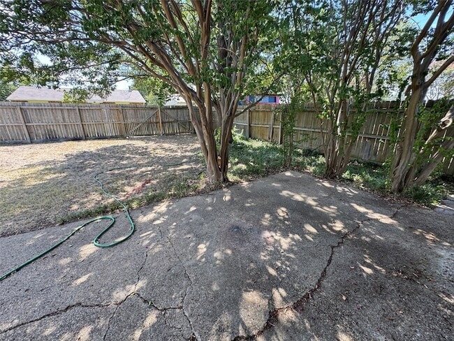 Foto del edificio - 5208 Norris Dr