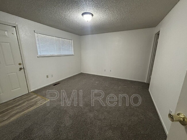 Building Photo - 6620 Lotus St